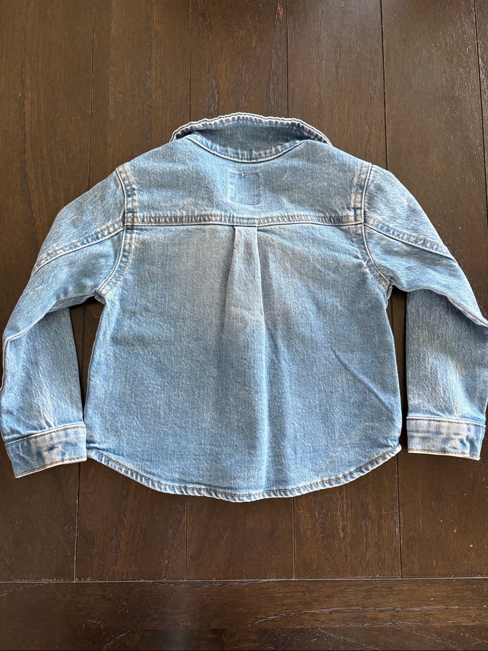 Cat & Jack Light Blue Denim Jacket with Daisy Accents - Picture 3 of 5